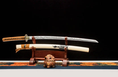 Tang Lion Samurai Movie Sword, Forged High Manganese Steel, 73cm Blade & 0.7cm Thick, Lacquered Wood Sheath, 1.25kg Net Weight