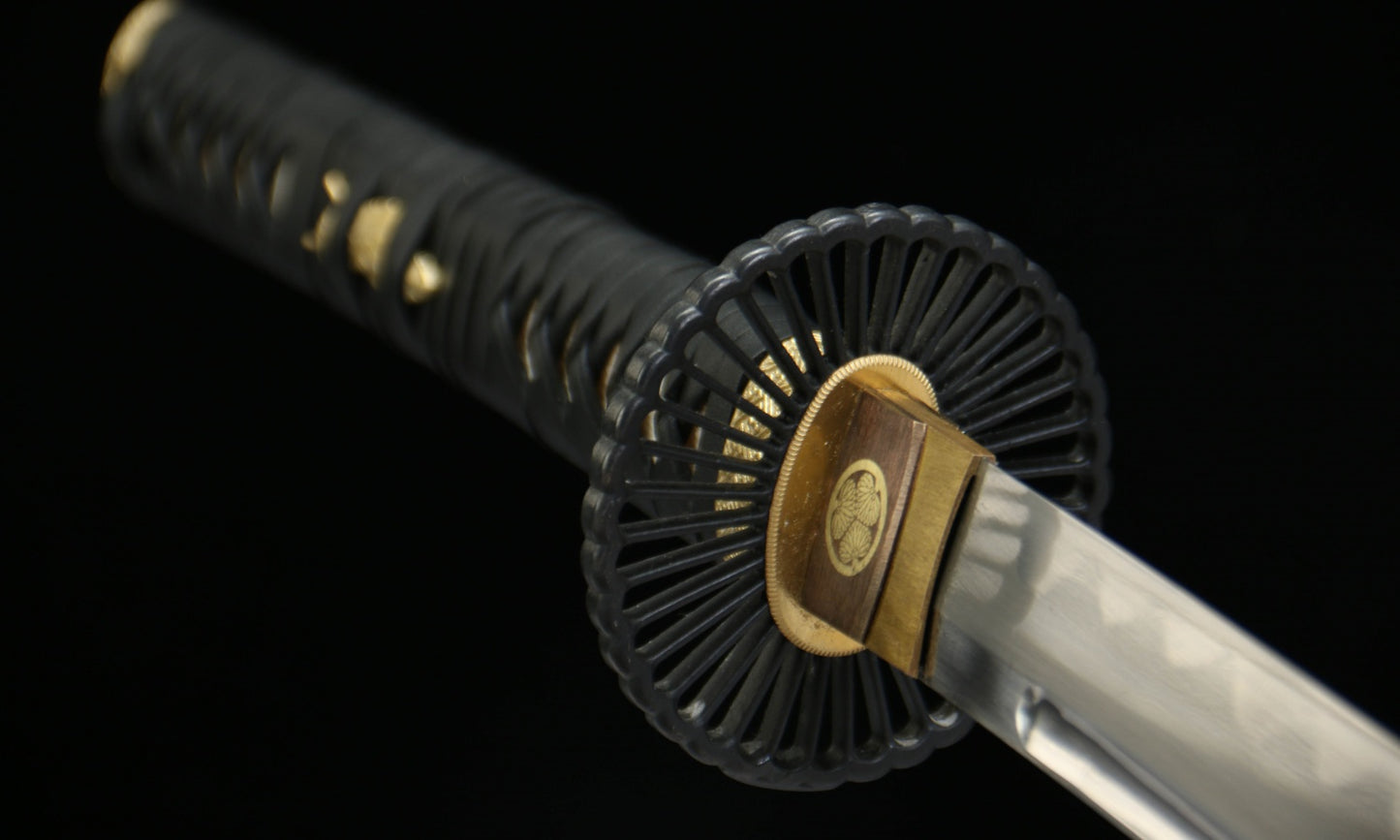 Hand-Forged "Luminous Star" Katana - 28.3" Laminated Steel Blade | Iron Mounts & Cedar Saya | No.2810Hand-forged katana