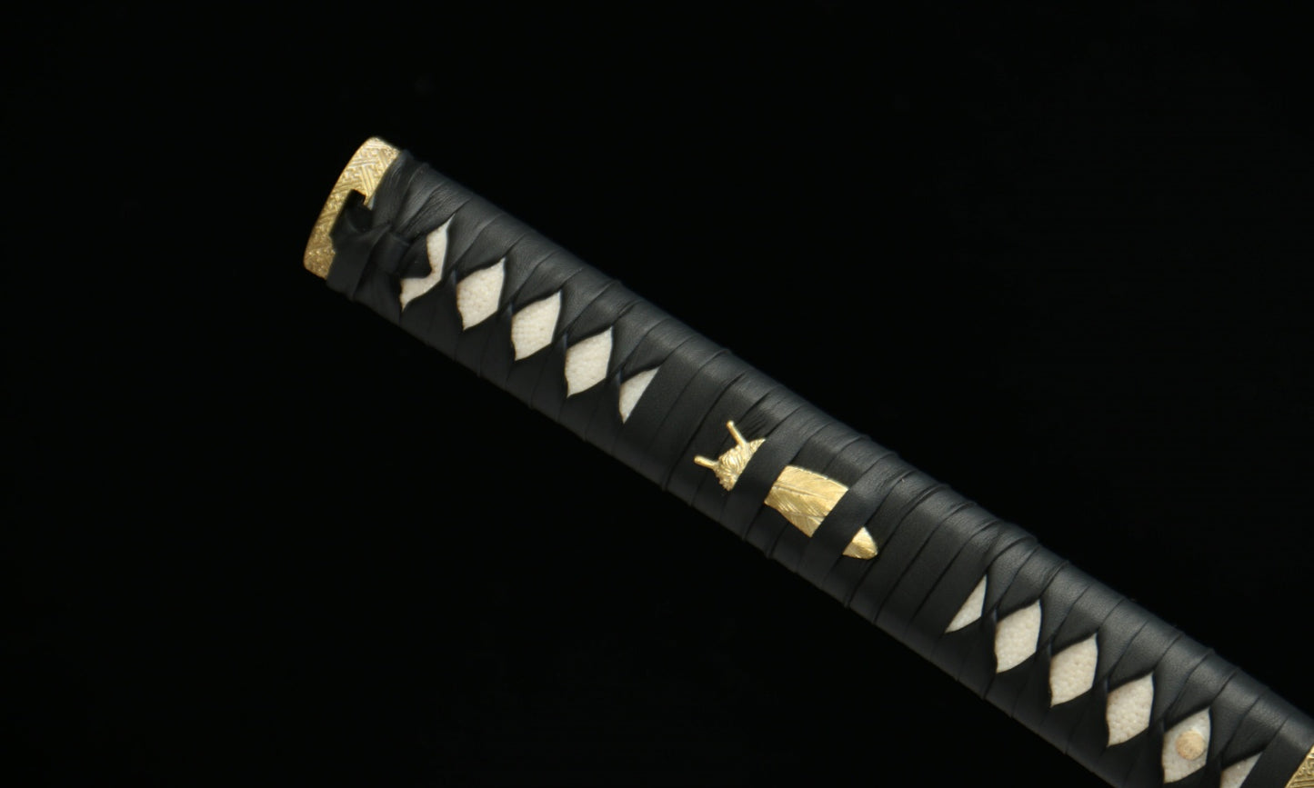 Hand-Forged "Luminous Star" Katana - 28.3" Laminated Steel Blade | Iron Mounts & Cedar Saya | No.2810Hand-forged katana