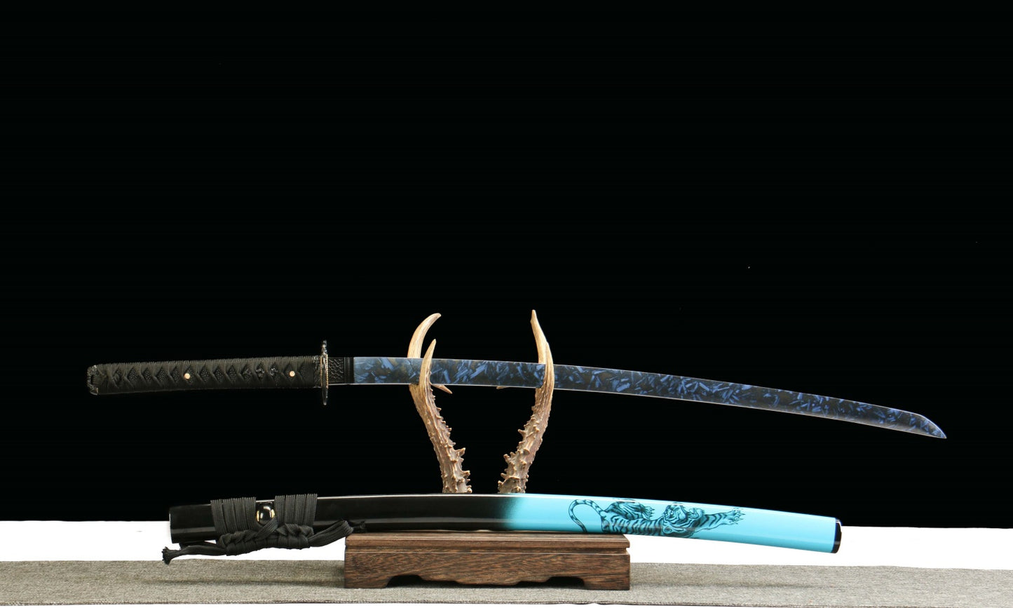 "Boya Dusk Fang" Katana - 28.3" Twilight-Forged 1045 Carbon Steel | Oxidation-Resistant Zinc Alloy | Weathered Blue Bark Saya | 40.5" Predator Collection,Battle-ready katana