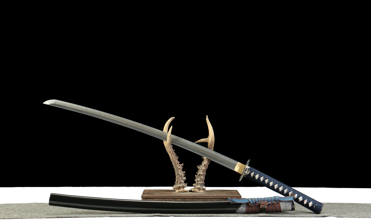 "Silver Heron" Monk-Forged Katana - 28.3" Tamahagane Steel | Gilt Copper Fittings | Partial Stingray Saya | Imperial Artisan Series,Functional samurai sword