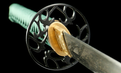 "Azure Ripple" Clover Damascus Katana | Iron Fittings & Genuine Ray Skin Handle | Hand-Forged No.670Battle-ready katana