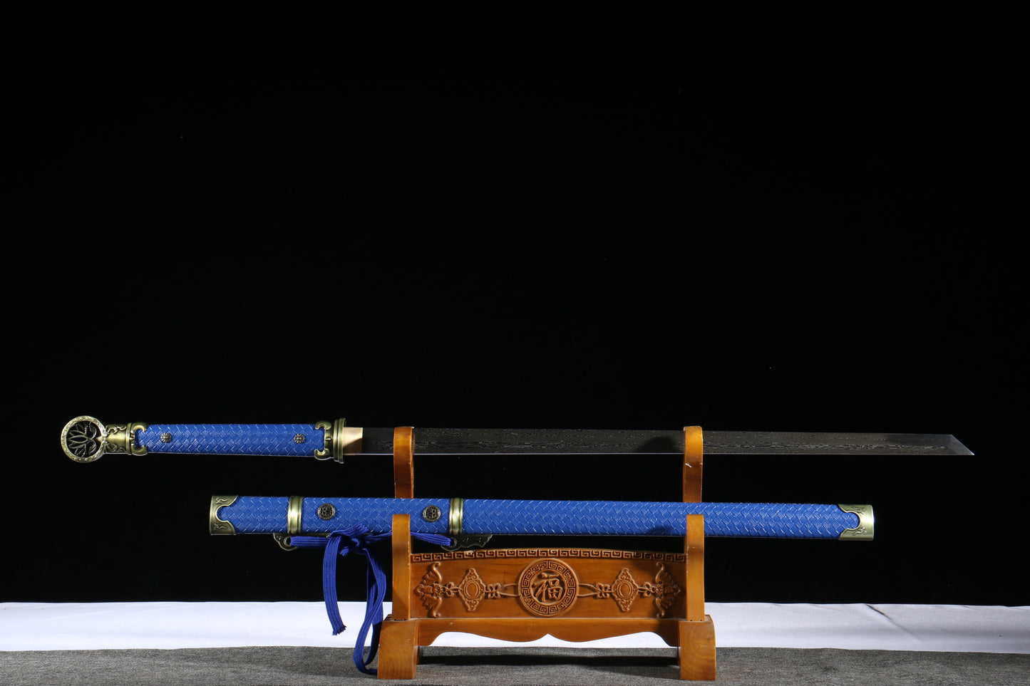 Bai Yue Kui Tang Dao from “Ling Long” - High-End Damascus Steel Prop, Meticulously Crafted, Model 570, Anime & Game Collectible,Hand-forged katana