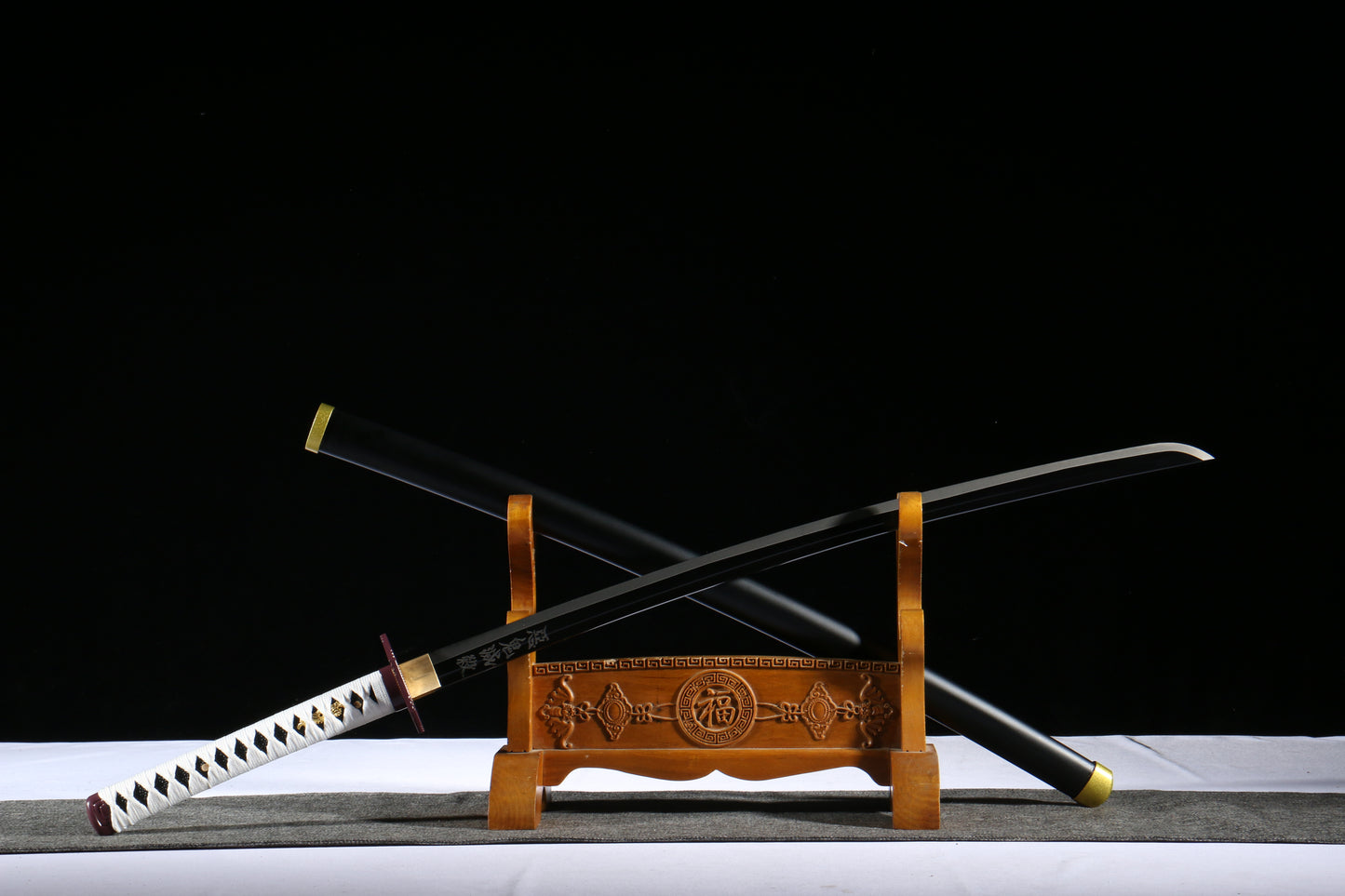 Tomioka Giyuu Themed Sword, 1045 Steel Blade with Black Finish & Painted Sheath, 105cm Lightweight Design, Anime Collectible,Hand-forged katana