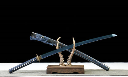"Azure Roar" 1065 Blued Katana - 28.3" Wave-Pattern Blade | Qingpi Wood Saya | Zinc Alloy Fittings | No.410Hand-forged katana