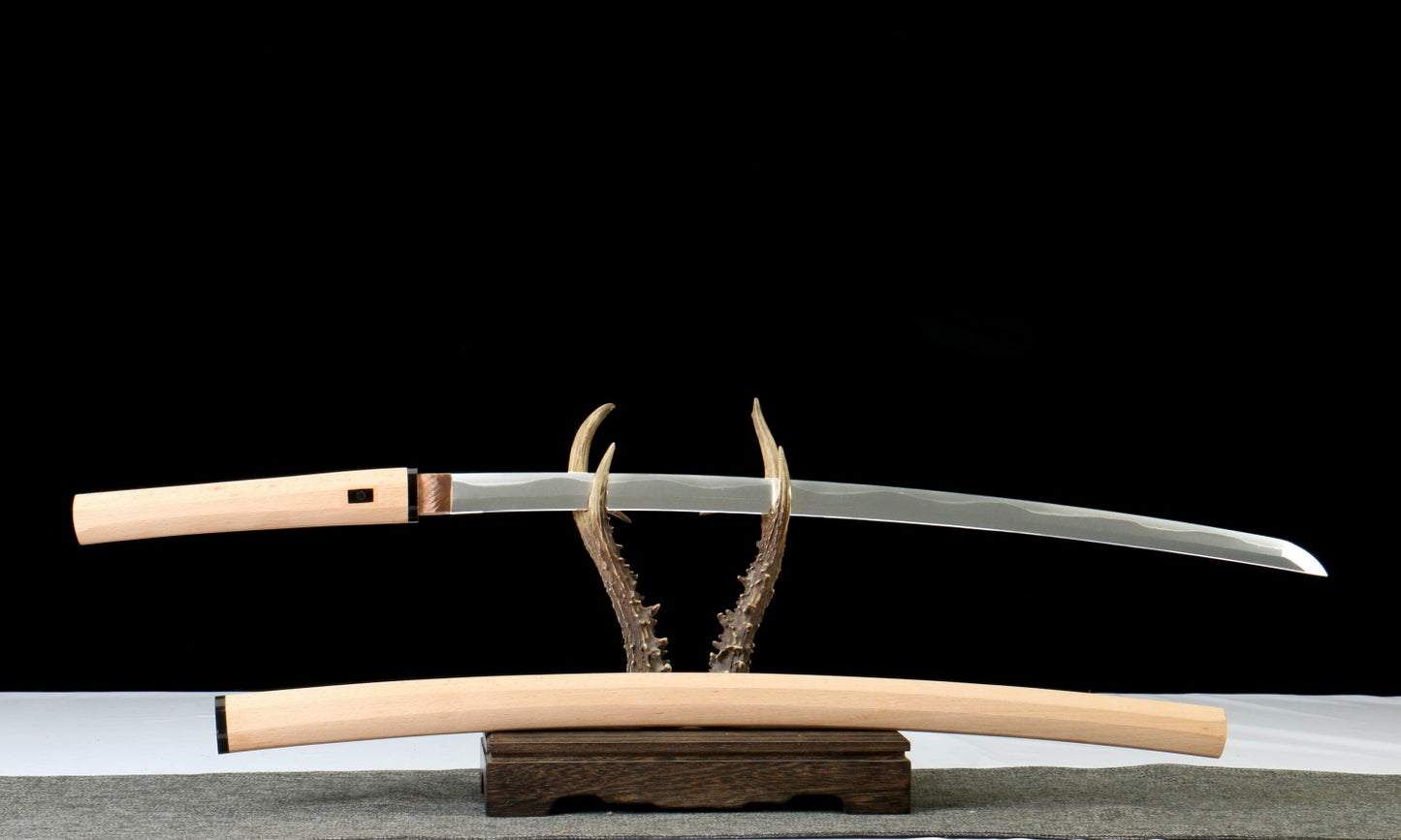 "Silent Engraving" T10 Clay-Tempered Katana - 28.7" Hand-Polished Blade | Full Beech Wood Saya | Horn Koiguchi & Sukashi Tsuba | No.2610Hand-forged katana