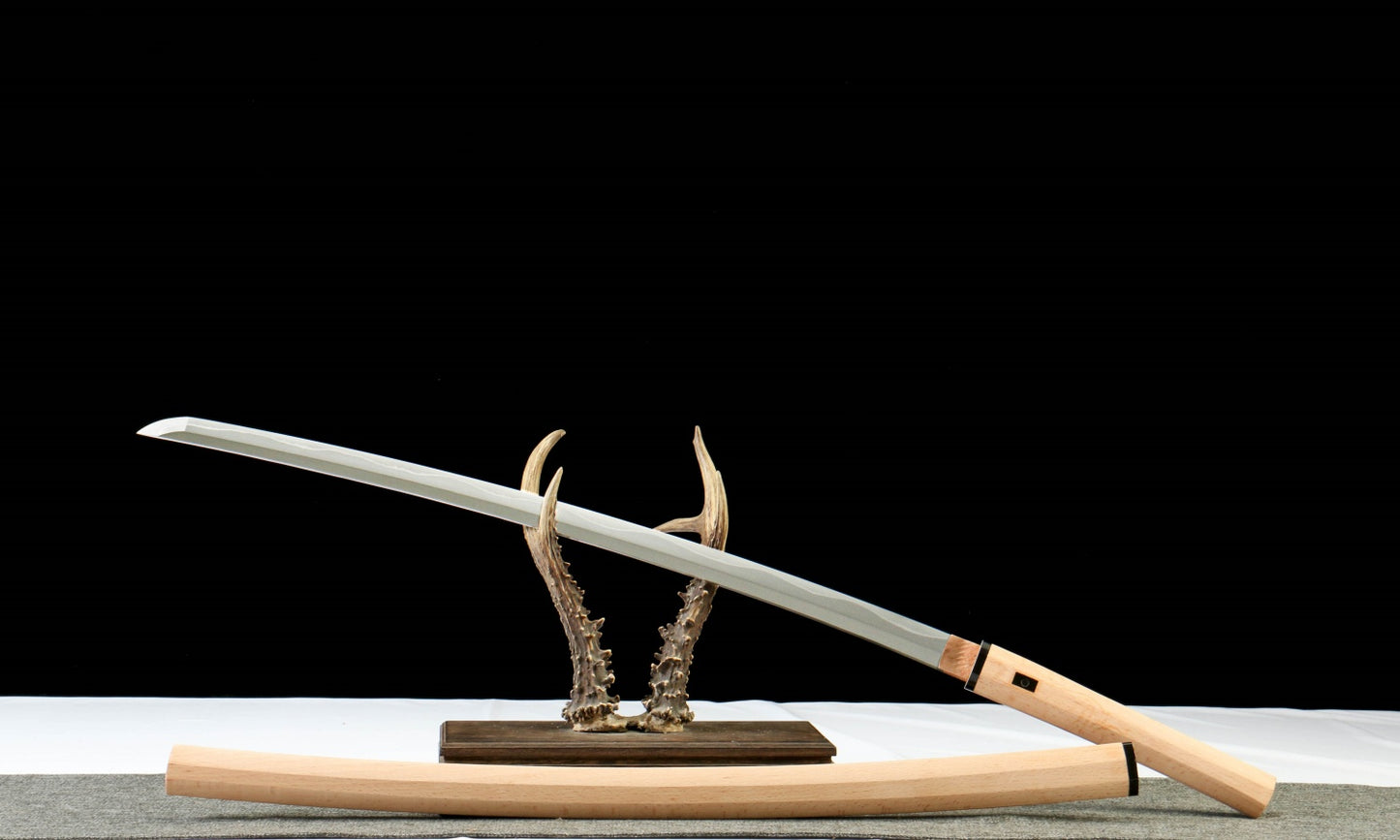 "Silent Engraving" T10 Clay-Tempered Katana - 28.7" Hand-Polished Blade | Full Beech Wood Saya | Horn Koiguchi & Sukashi Tsuba | No.2610Hand-forged katana