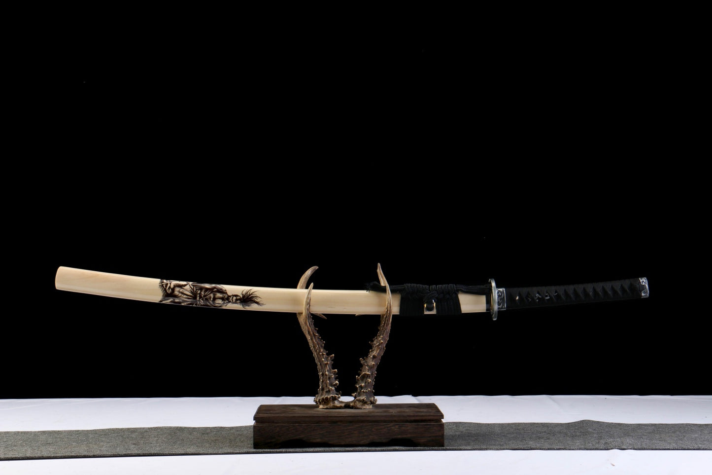 Tranquil Radiance 26-inch Katana with Wooden Dragon Carving | 1060 Steel Precision Tempering | Genuine Ray Skin Handle & Alpine Hardwood Sheath | Collector's Hand-Forged Sword,Functional samurai sword